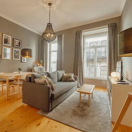 Apartment Downtown Vintage By Homing