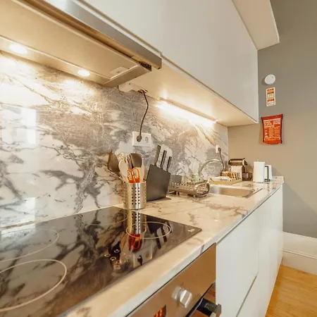 Apartment Downtown Vintage By Homing *