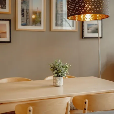 Downtown Vintage By Homing